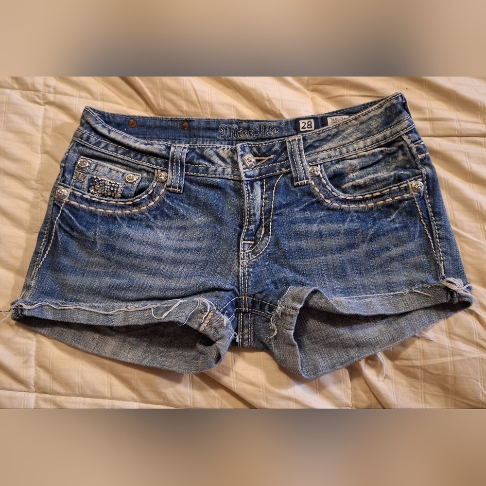 Miss Me Bermuda Shorts Size 28